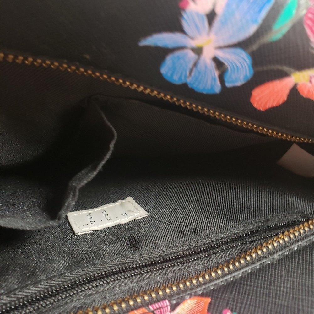 A new day black floral purse - Picture 6 of 8
